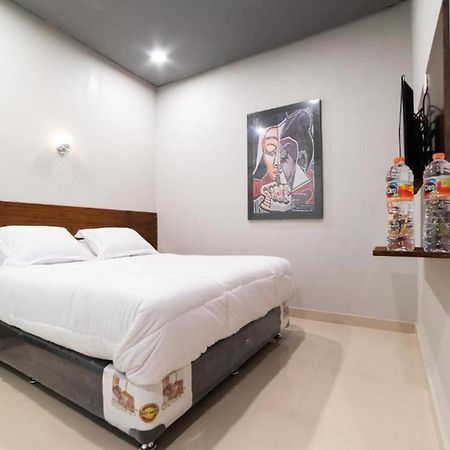 Glamour Hotel&Spa Medan Exterior foto