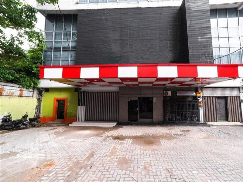 Glamour Hotel&Spa Medan Exterior foto