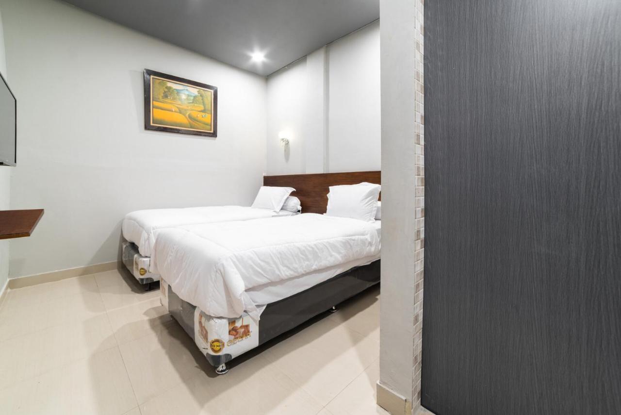 Glamour Hotel&Spa Medan Exterior foto